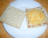 Foto del paso 2 de la receta: Flatbread de cuatro quesos