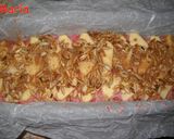Foto del paso 4 de la receta: Cake de remolacha con láminas de manzana y pipas de girasol
