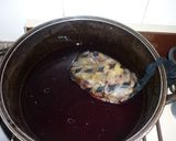 Foto del paso 4 de la receta: Membrillos en almíbar con vino tinto