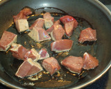 Foto del paso 1 de la receta: Higado de cordero al vino tinto