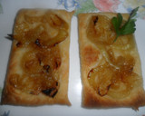 Foto del paso 5 de la receta: Mini cocas hojaldradas con cebolla caramelizada