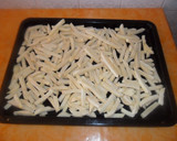 Foto del paso 1 de la receta: Patatas bastón con verduras al horno