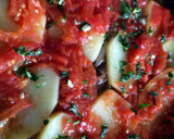 Foto del paso 2 de la receta: Bifes a la criolla con papas y arvejas