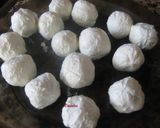 Foto del paso 2 de la receta: Uvas con queso que saben a beso