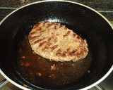 Foto del paso 1 de la receta: Hamburguesa con salteado de arroz tres delicias