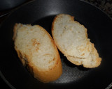 Foto del paso 1 de la receta: Tostas de solomillo con morrón y alioli dulce