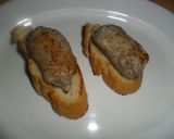 Foto del paso 3 de la receta: Tostas de solomillo con morrón y alioli dulce