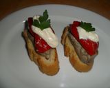 Foto del paso 5 de la receta: Tostas de solomillo con morrón y alioli dulce