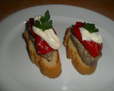 Foto del paso 5 de la receta: Tostas de solomillo con morrón y alioli dulce