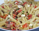 Foto del paso 5 de la receta: Macarrones sin gluten con cilantro y feta