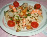 Foto del paso 5 de la receta: Ensalada de alubias, langostinos y pulpo