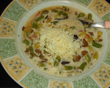 Foto del paso 2 de la receta: Tortilla de salteado de verduras y queso