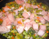 Foto del paso 2 de la receta: Pisto con pechuga de pollo
