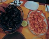 Foto del paso 1 de la receta: Aperitivo de gambas, quisquillas, clochinas y cañaillas