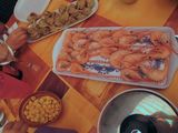 Aperitivo de gambas, quisquillas, clochinas y cañaillas