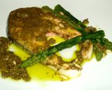 Foto del paso 4 de la receta: Salmón con salsa fresca al pesto