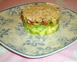 Foto del paso 4 de la receta: Timbal de aguacate y atún