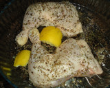 Foto del paso 1 de la receta: Pollo asado al limón con hierbas aromáticas y patatas