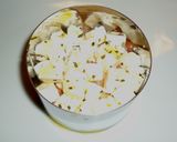 Foto del paso 3 de la receta: Ensalada de tomate, queso a las hierbas y salmón ahumado
