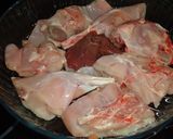 Foto del paso 1 de la receta: Conejo en salsa con setas