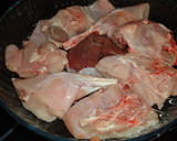 Foto del paso 1 de la receta: Conejo en salsa con setas