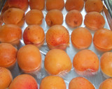 Foto del paso 4 de la receta: Albaricoques congelados para todo el año