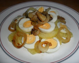 Foto del paso 6 de la receta: Ensalada escalonada de patatas y huevos