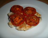 Foto del paso 4 de la receta: Pollo a la plancha con orejones de tomate