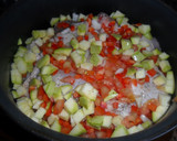 Foto del paso 2 de la receta: Pollo con verduras y patatas en salsa de curry