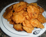 Foto del paso 12 de la receta: Buñuelos de cebolla con ensalada de tomates
