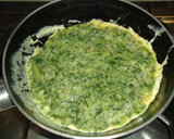 Foto del paso 3 de la receta: Tortilla de acelgas, patatas y queso