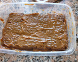 Foto del paso 4 de la receta: Postre de dulce de leche con masitas de chocolate y merengues