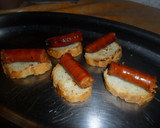 Foto del paso 7 de la receta: Tostadas con chistorra, patatas y queso