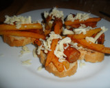 Foto del paso 9 de la receta: Tostadas con chistorra, patatas y queso