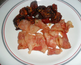 Foto del paso 4 de la receta: Pizza con bacon y tomatitos secos