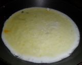 Foto del paso 1 de la receta: Omelette blanco con queso y tomatitos secos