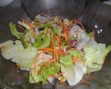 Foto del paso 1 de la receta: Ensalada de pollo y cacahuetes