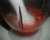 Foto del paso 3 de la receta: Licuado de sandía con cerezas enteras