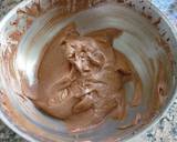 Foto del paso 6 de la receta Cupcakes o muffins de chocolate con chips de chocolate
