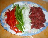 Foto del paso 1 de la receta: Fajitas de ternera con salsa agridulce de vermut