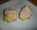 Foto del paso 4 de la receta: Tostadas con pavo, queso y puré de paltas