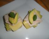 Foto del paso 5 de la receta: Tostadas con pavo, queso y puré de paltas