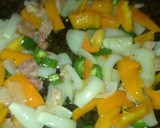 Foto del paso 1 de la receta: Carne con pimientos y queso