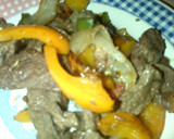 Foto del paso 2 de la receta: Carne con pimientos y queso