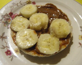 Foto del paso 2 de la receta: Tartita de galletas de arroz crocante y chocolate