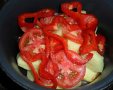 Foto del paso 4 de la receta: Bifes de lomo de cerdo con papas y batatas a la cacerola