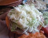 Foto del paso 1 de la receta: Tostadas de pollo