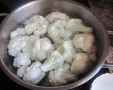 Foto del paso 1 de la receta: Coliflor con bechamel de dieta