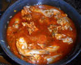 Foto del paso 4 de la receta: Pollo en salsa picante de pimientos rojos
