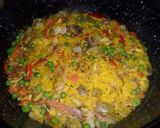 Foto del paso 5 de la receta: Arroz al azafrán con verduras, pollo y conejo